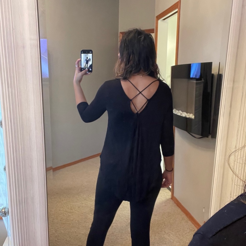 Top - Picture 3 of 3